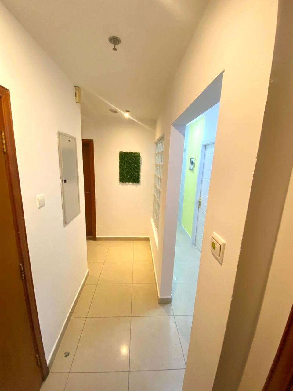 Calm Partition Near Internet Metro Dubai